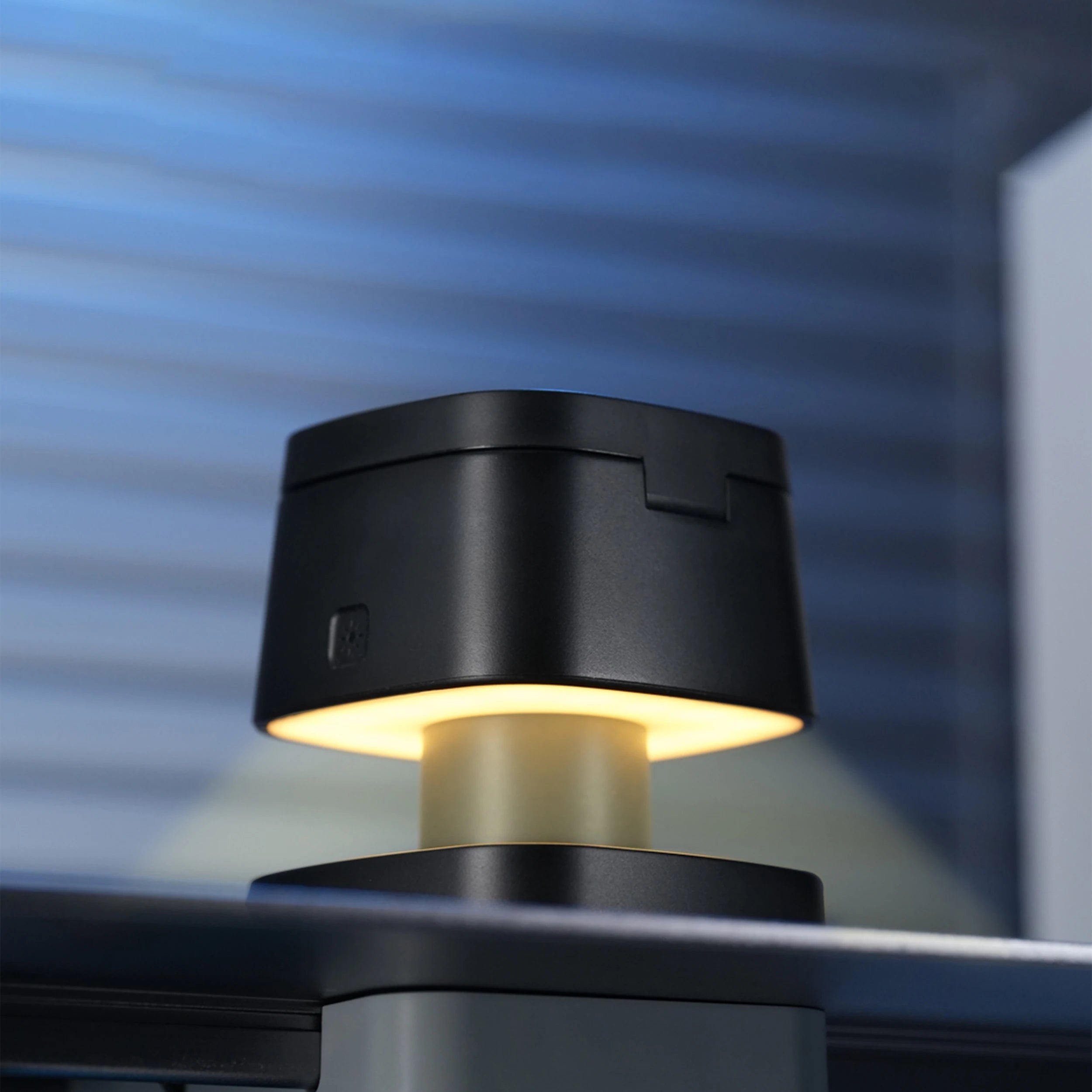 Magnetic 3 in 1 Mushroom Wireless Charger